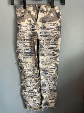 Kids Distressed Camo Shorts - Tan & Green